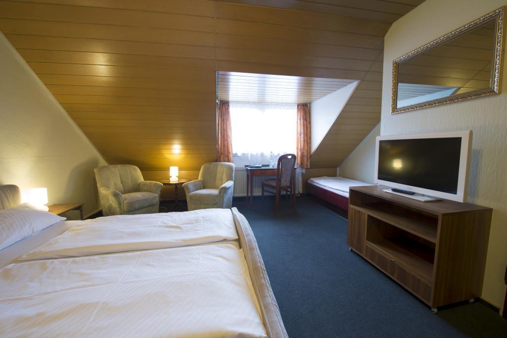 Hotel Continental Saarbrücken Rum bild
