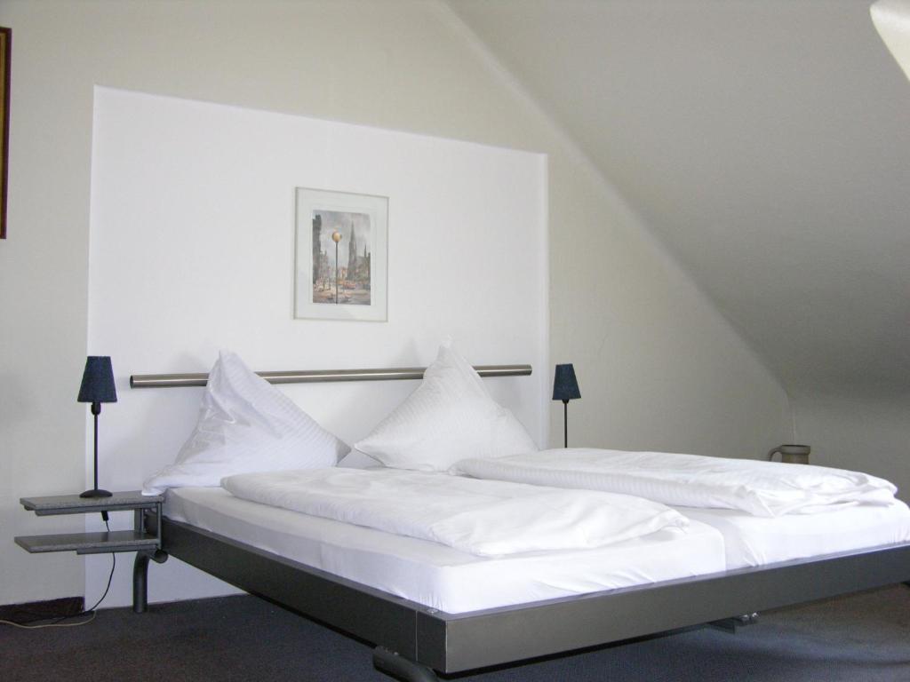 Hotel Continental Saarbrücken Rum bild